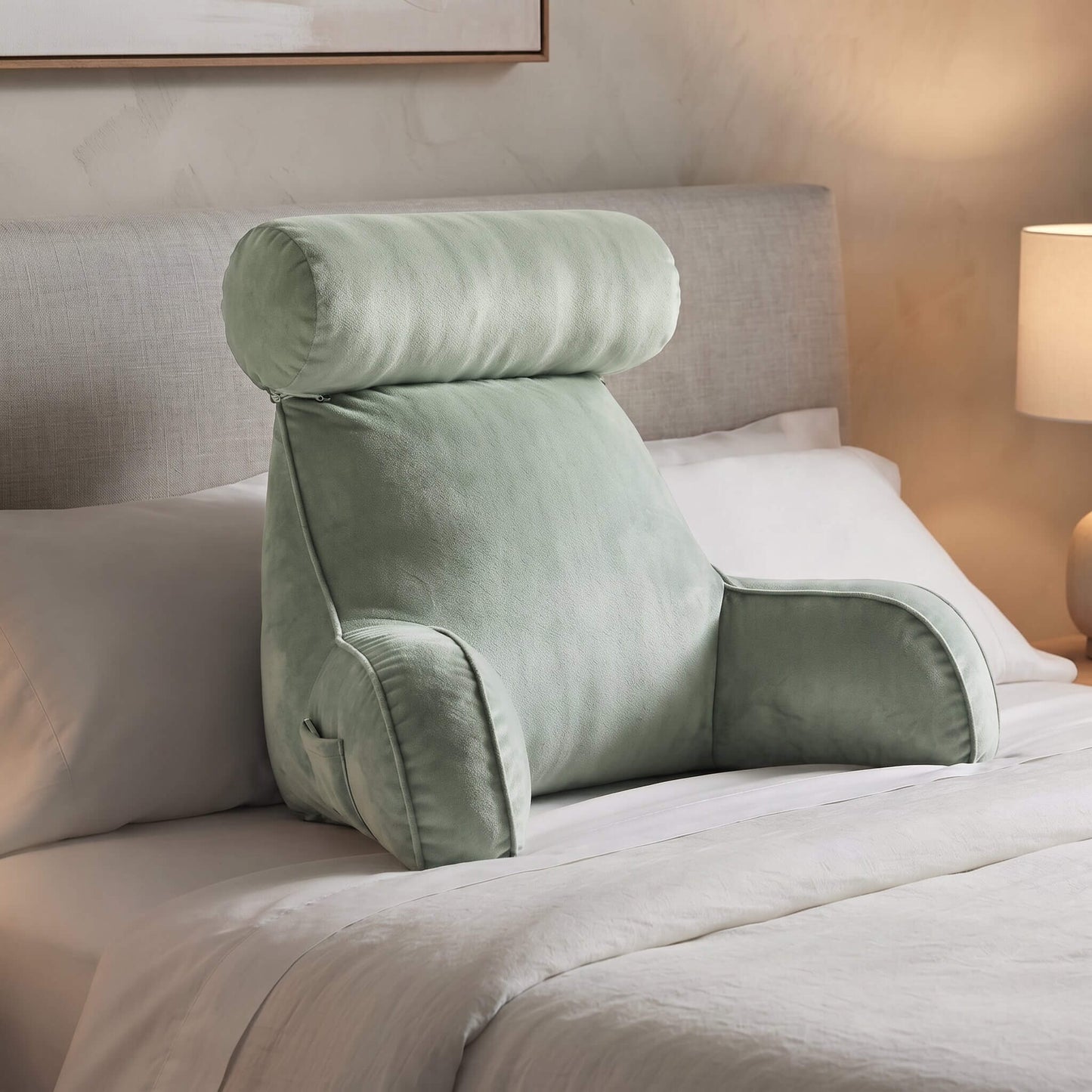 Lesekissen für Bett und Sofa – mit Armlehnen